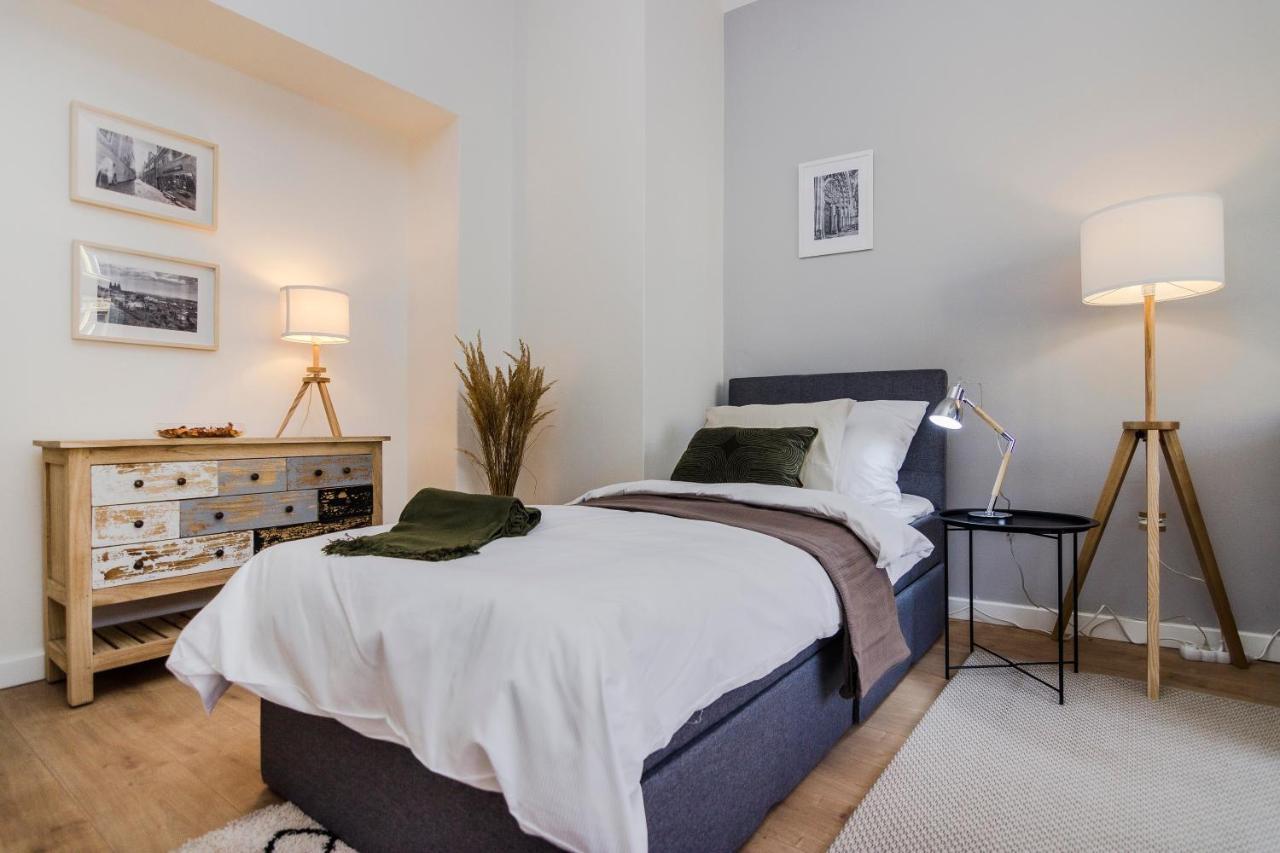 Apartment In Charles Bridge 1km By Michal&friends *