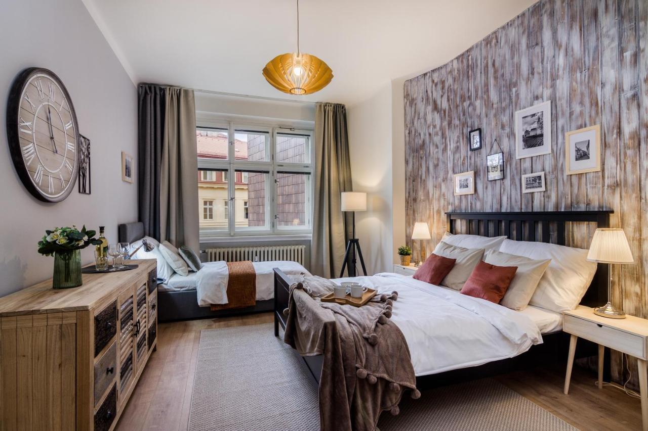 Apartment In Charles Bridge 1km By Michal&friends