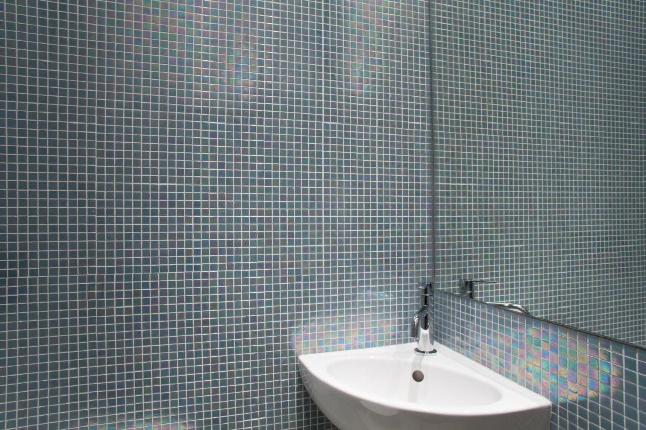 Bright Na Porici Apartment