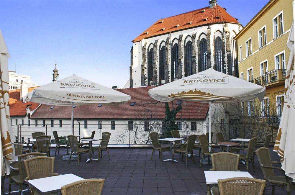 Ea Julis 4* Prag