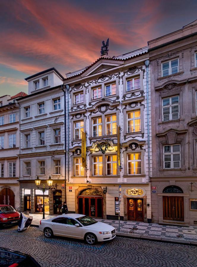 Hotell U Cerneho Orla Prag