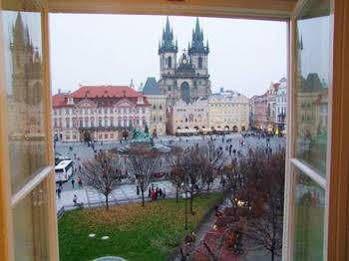 Old Town Square Premium Lejlighedshotel