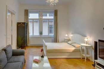 Lejlighedshotel Old Town Square Premium Prag