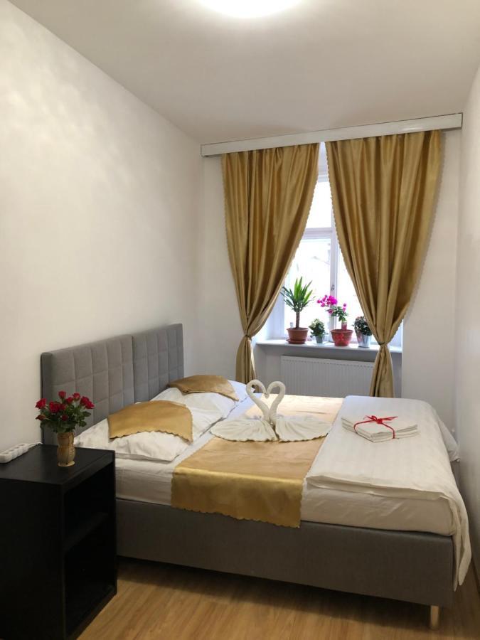 Apartment Lena Prag