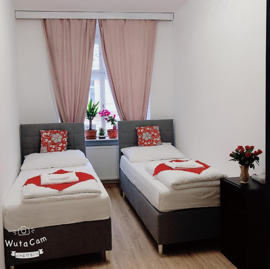 Apartment Lena Prag