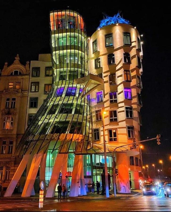 Lena * Prag