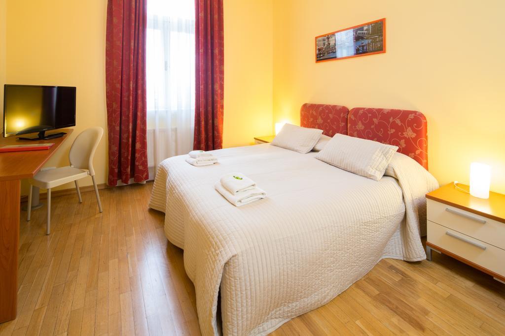 Hotel City Lounge 3*