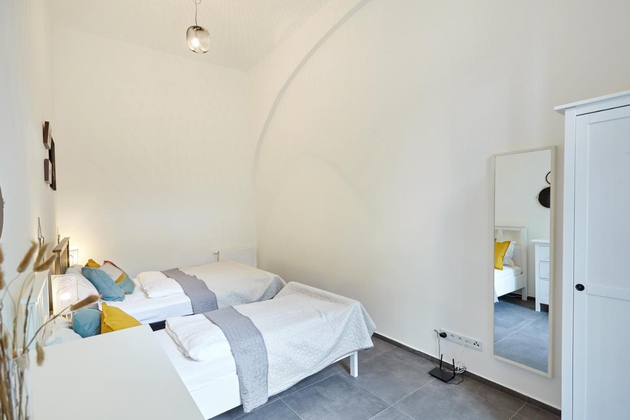 Savor Apartments