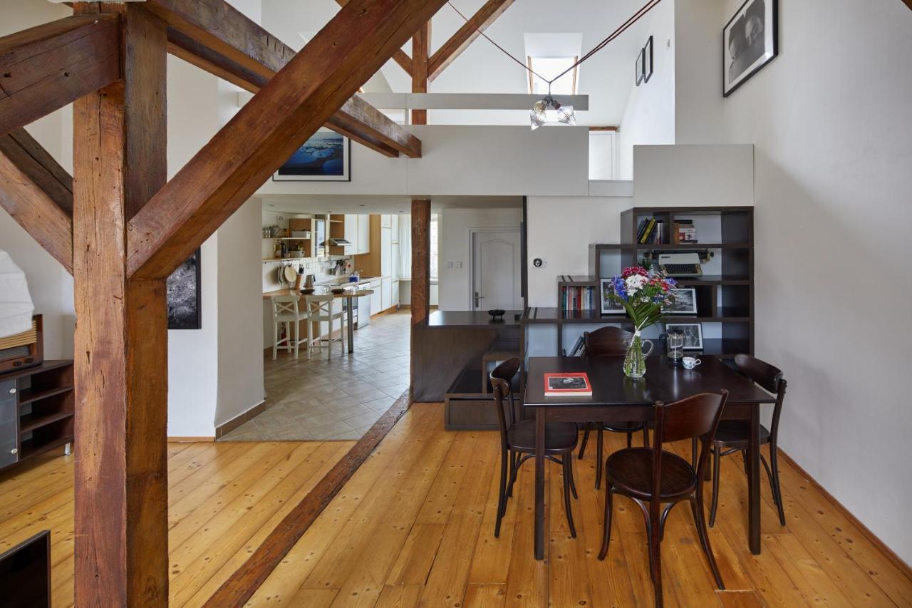 Apartment Days - Sunlit Attic Loft In Vinohrady *