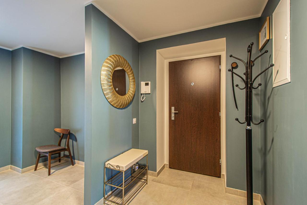 Quite Loft With Balcony And 3 Air Conditioners Apartment Prag
