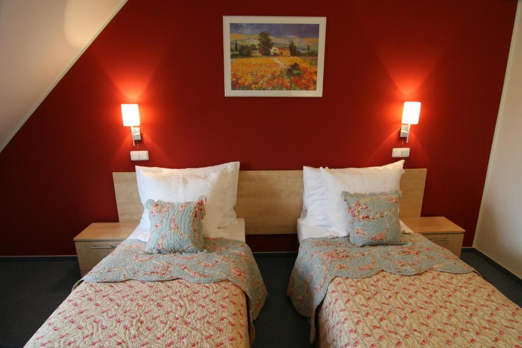 Chvalska Tvrz Hotel Prag