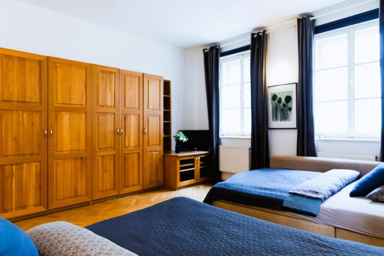 Fantom 4* Prague