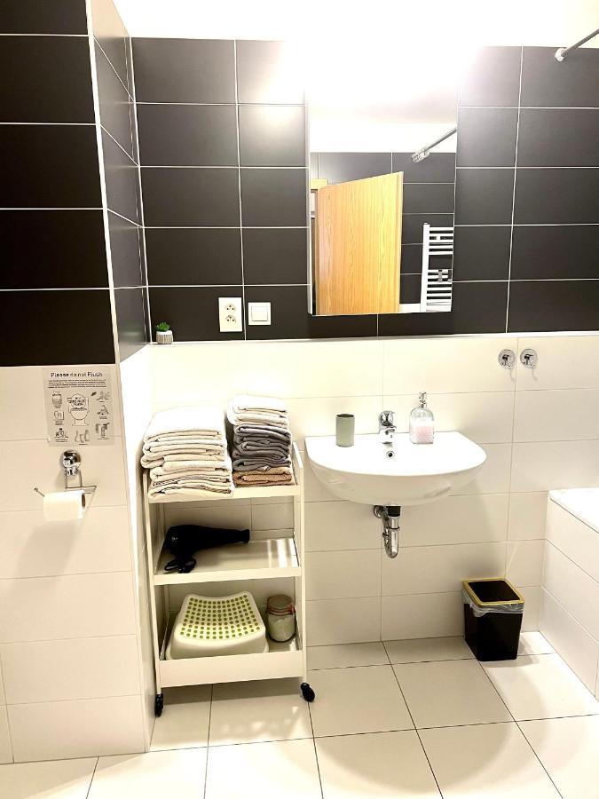 Apartment Maria - Free Parking Prag