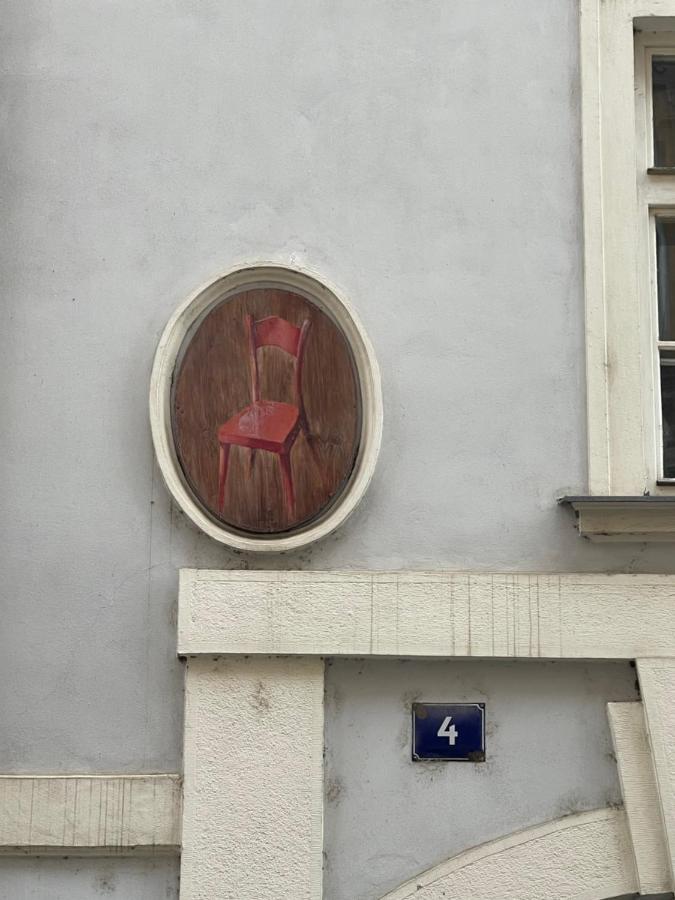 U Cervene Zidle - Red Chair 3* Praha
