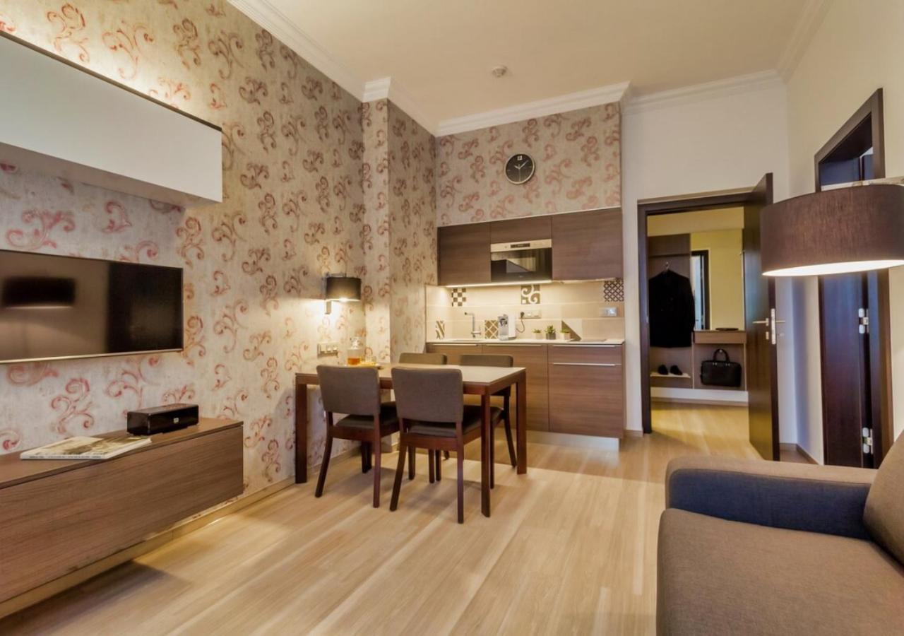 Lägenhetshotell Vinohradsky Dum 4*