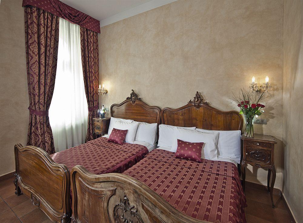 Caesar 4* Praha