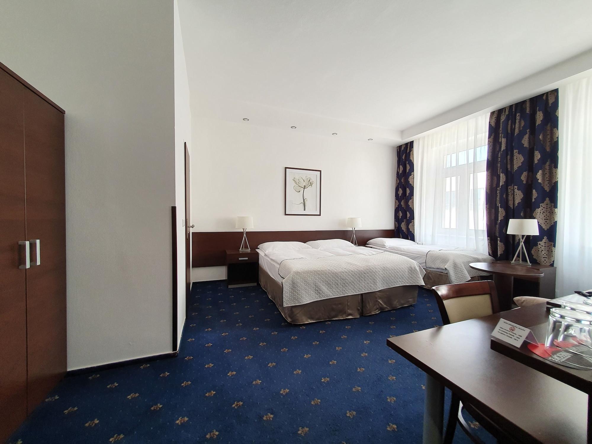 Royal Plaza 3* Prag