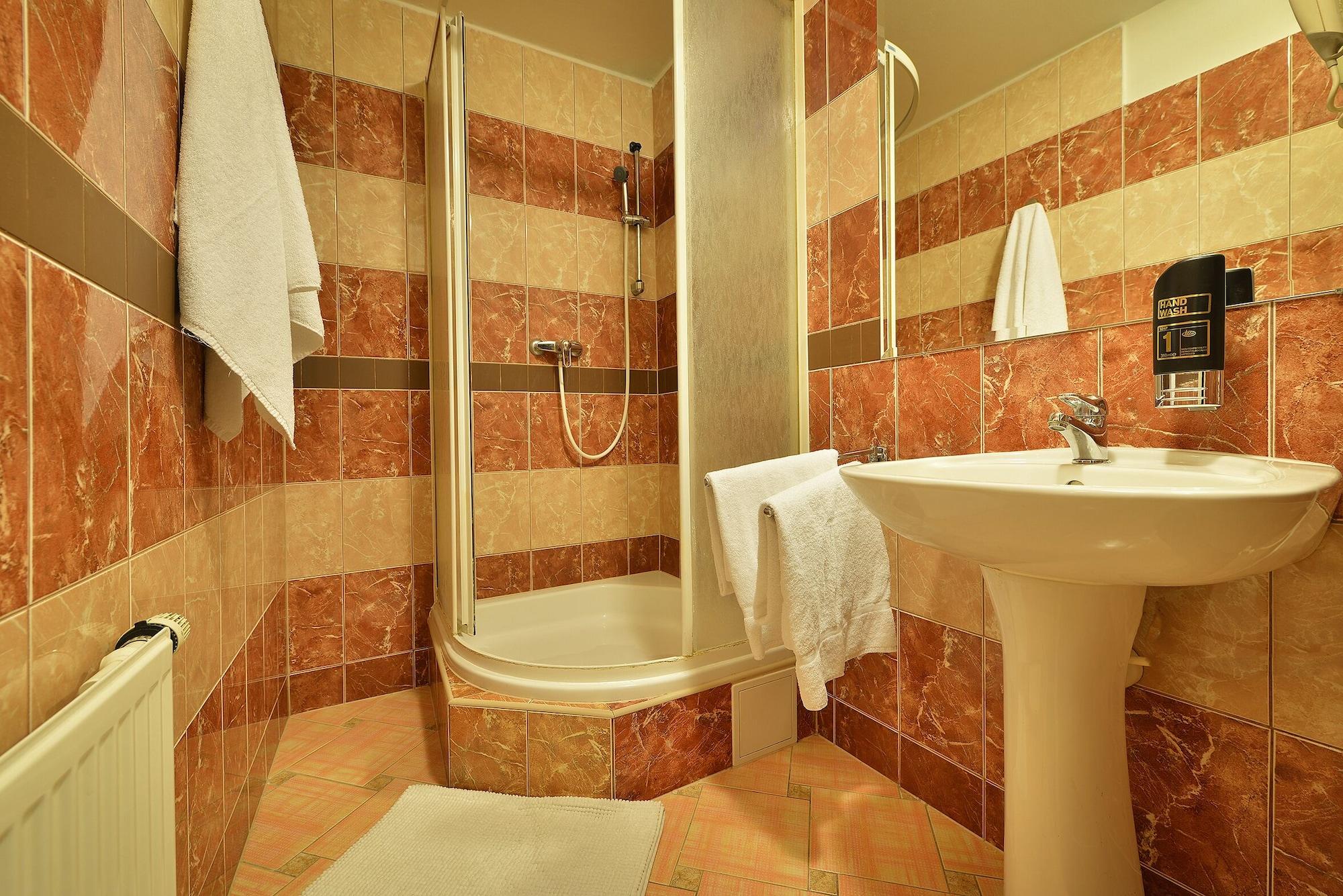 Hotell Anette 3*