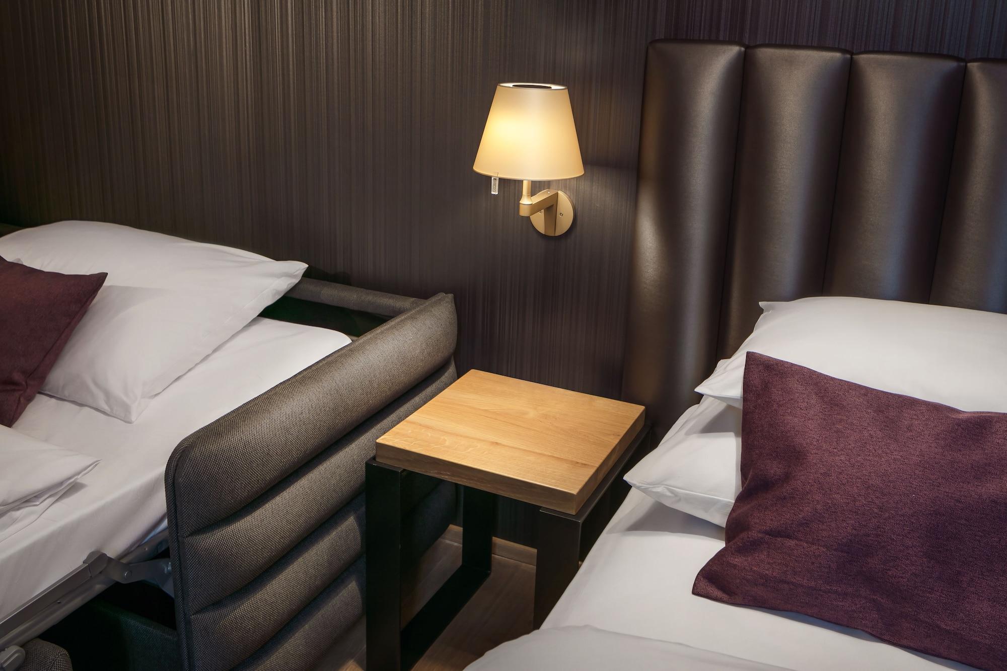 Moods Charles Bridge Hotel