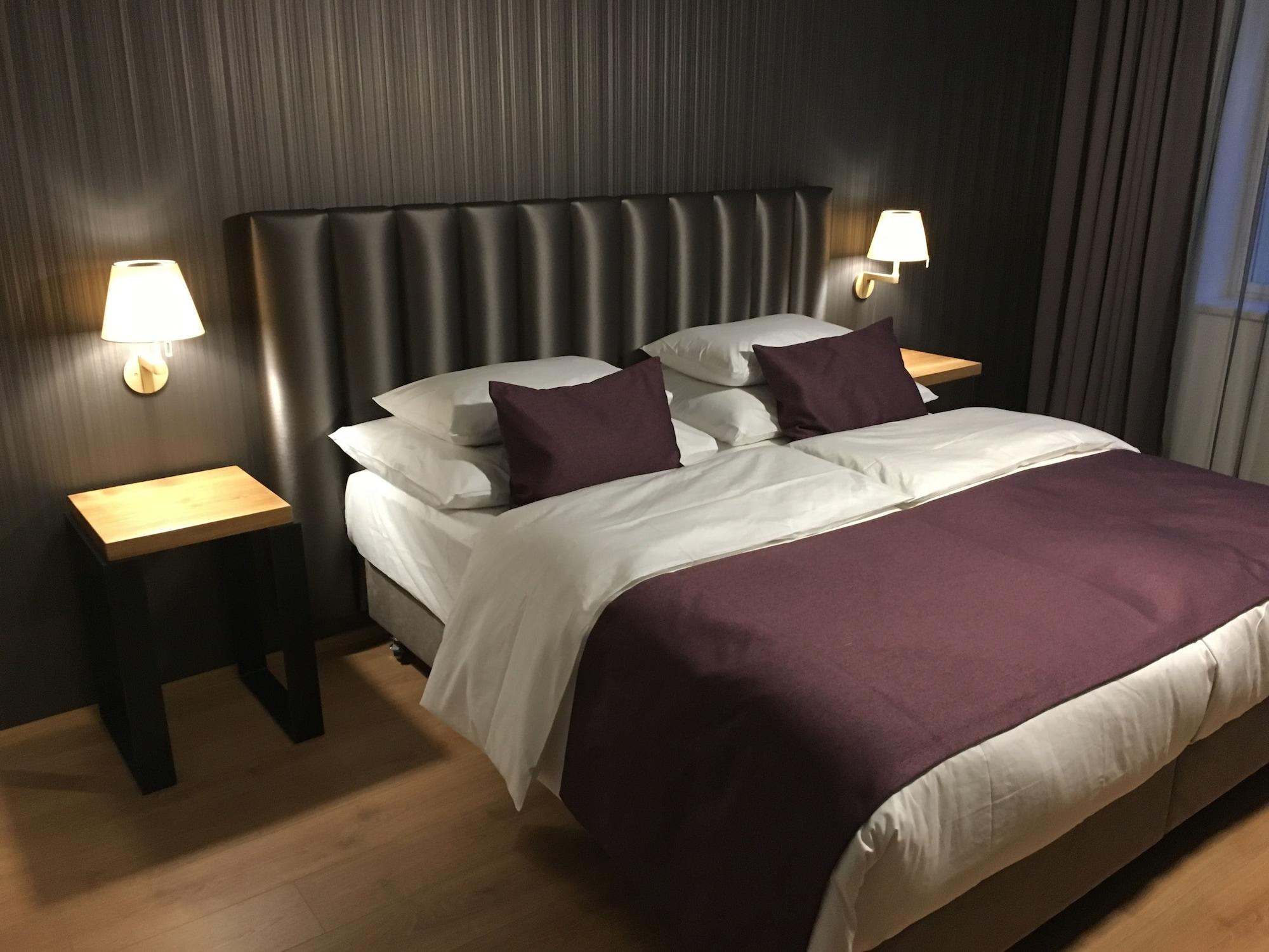 Hotel Moods Charles Bridge 4*
