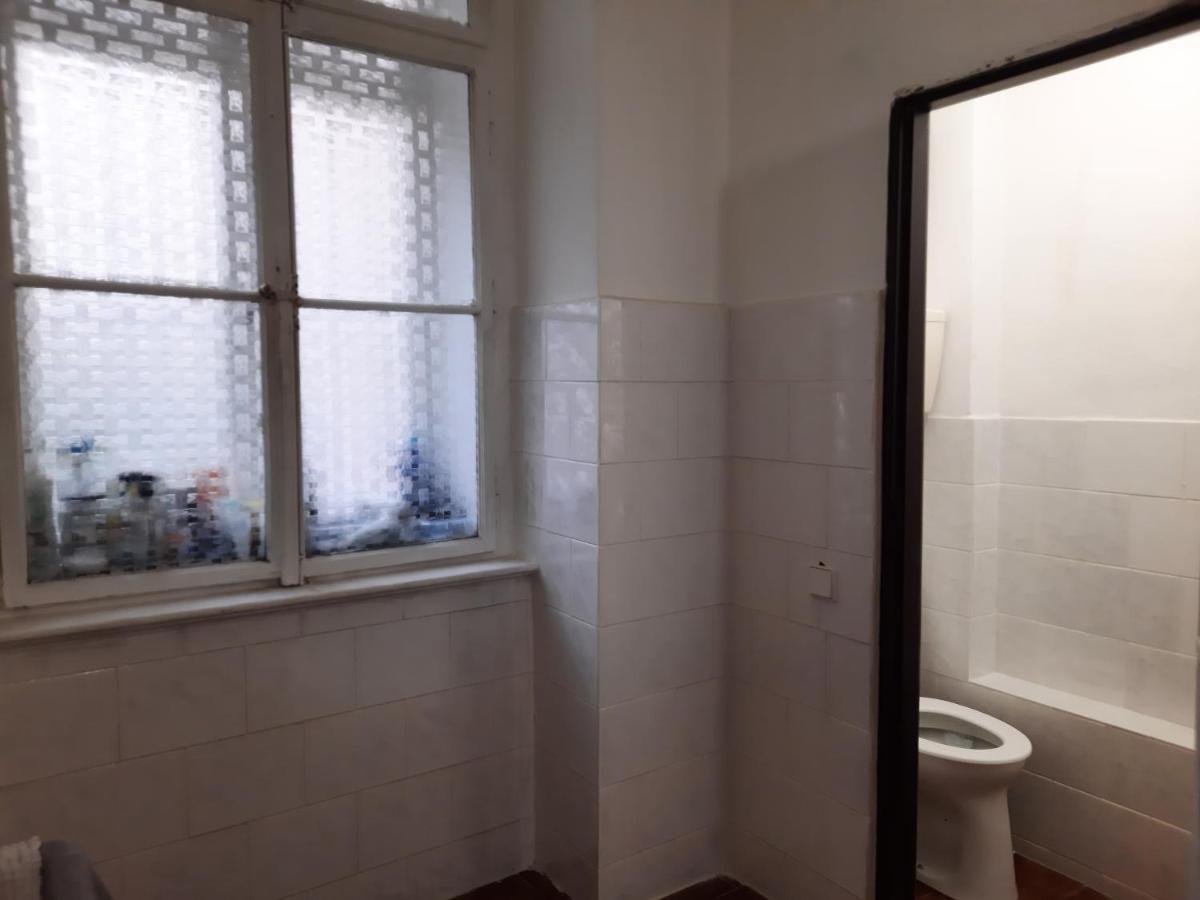 Downtown Minimalistic In Flatshare Prag