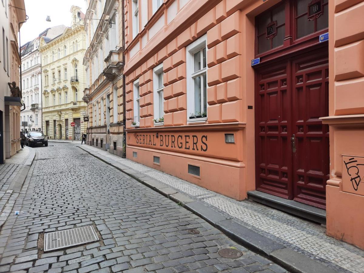Privatunterkunft Downtown Minimalistic In Flatshare