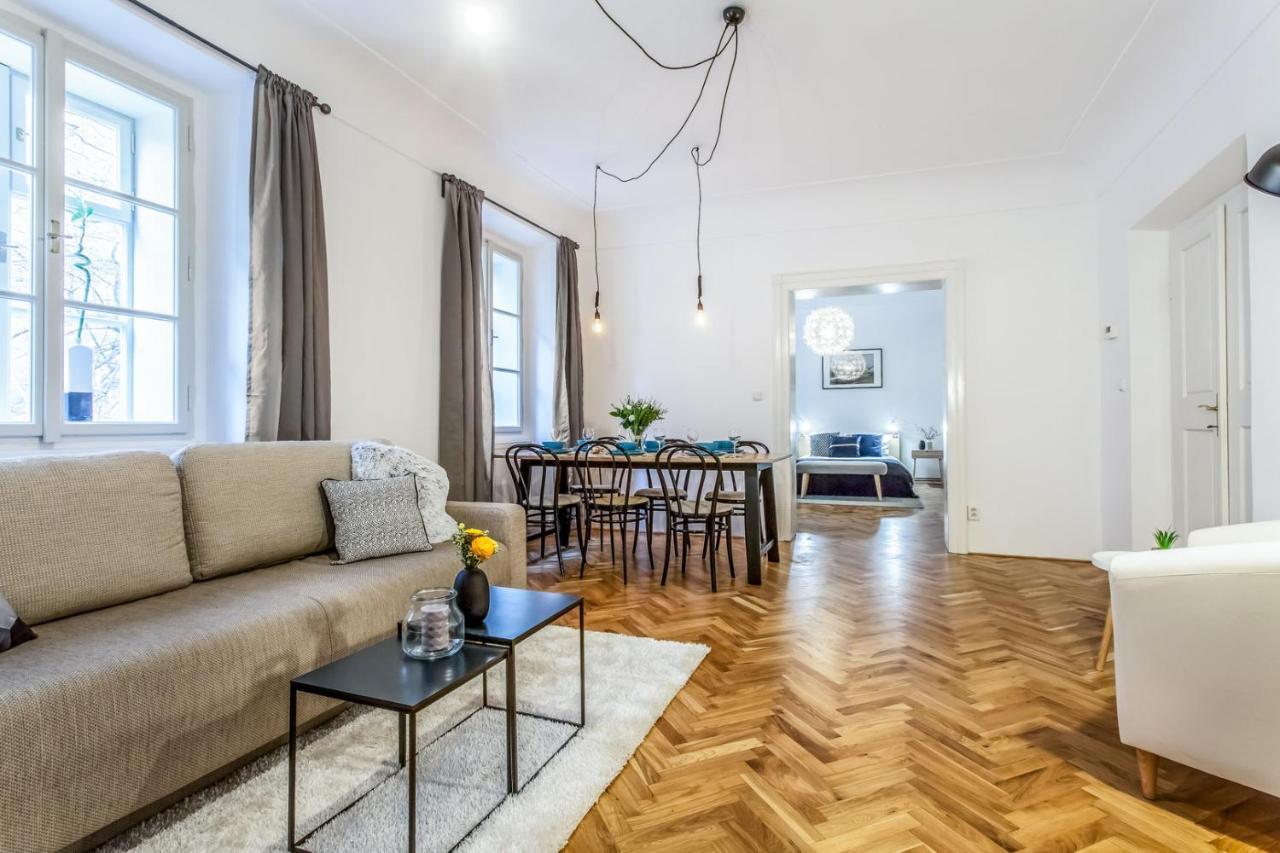 Old Town 2 Bdr Apartment, Free Coffee Apartment Prague