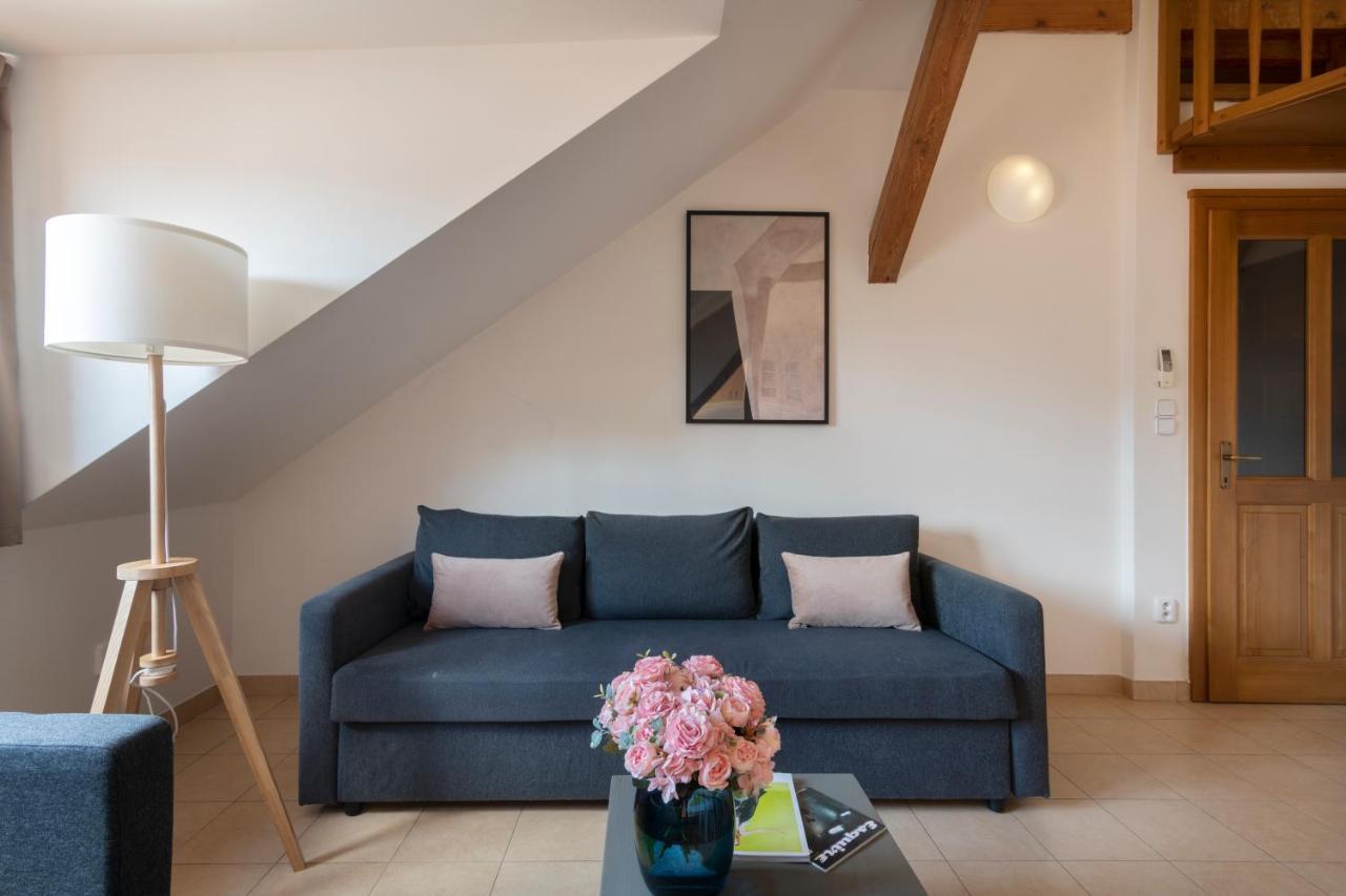 Aparthotel Bohemian Dreams And By Dwellfort Praha
