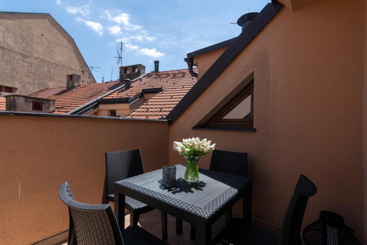 Bohemian Dreams And By Dwellfort Praha