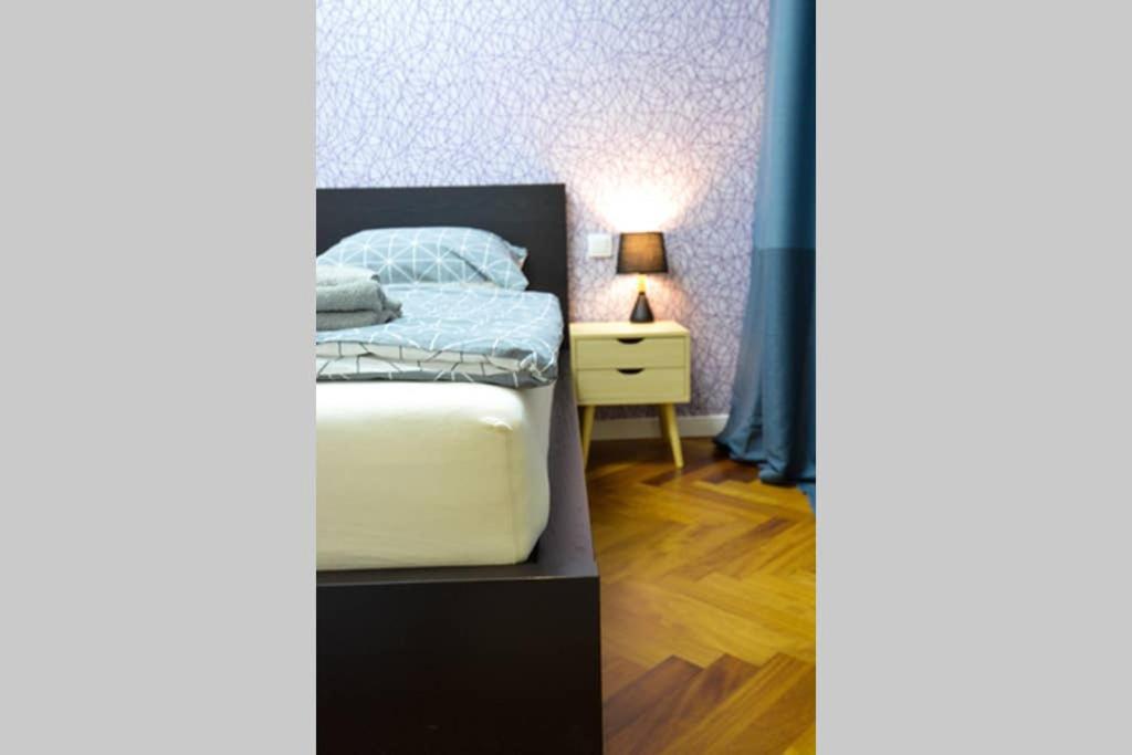 Brandly New Andel Prag