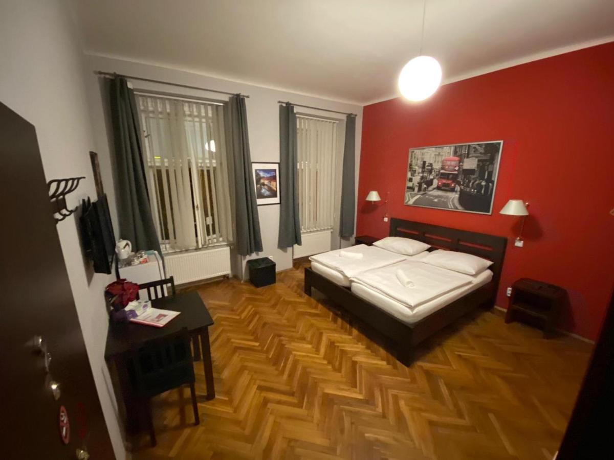 Hotel Station 3*