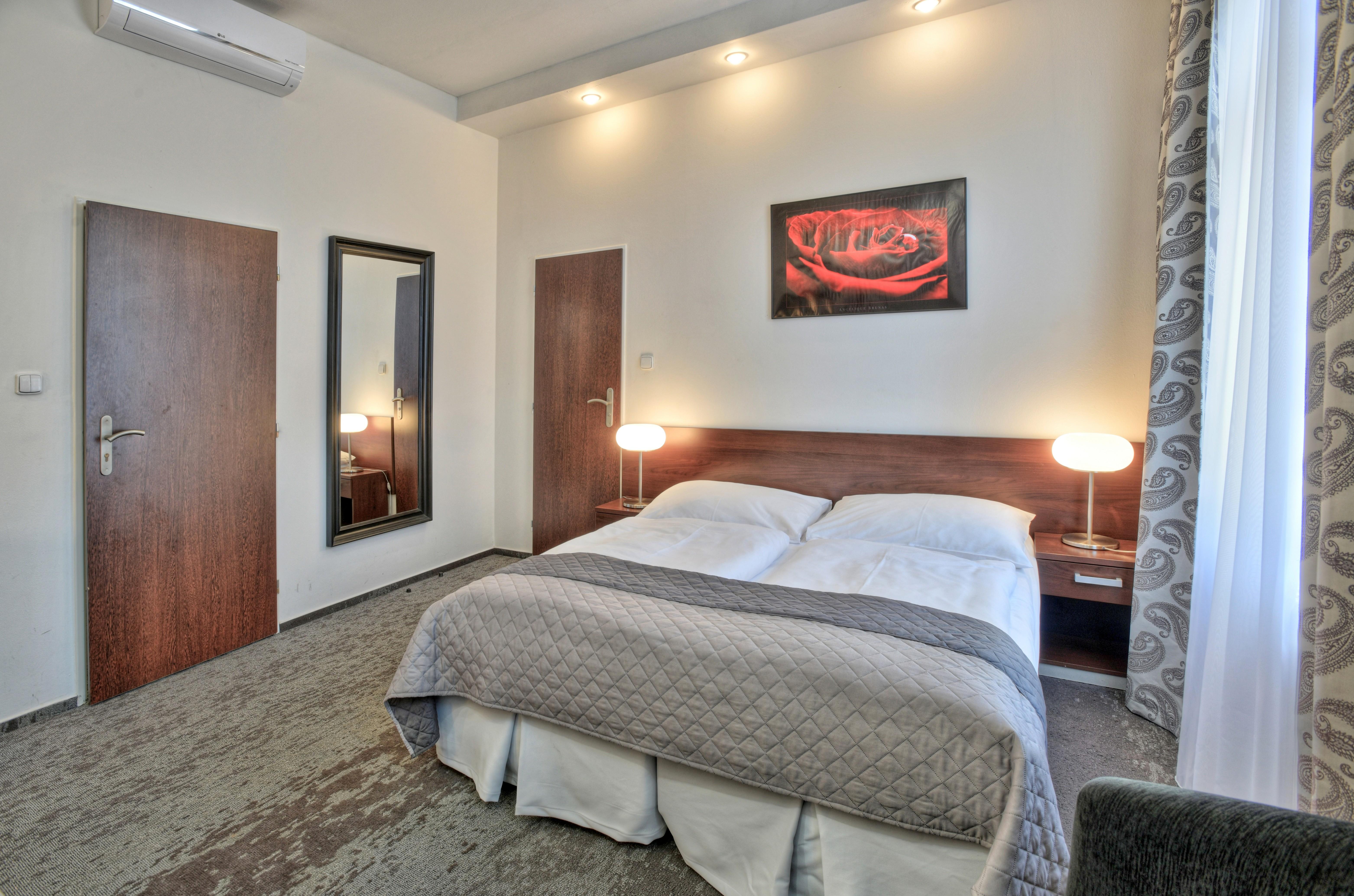 Hotell Royal Plaza 3*