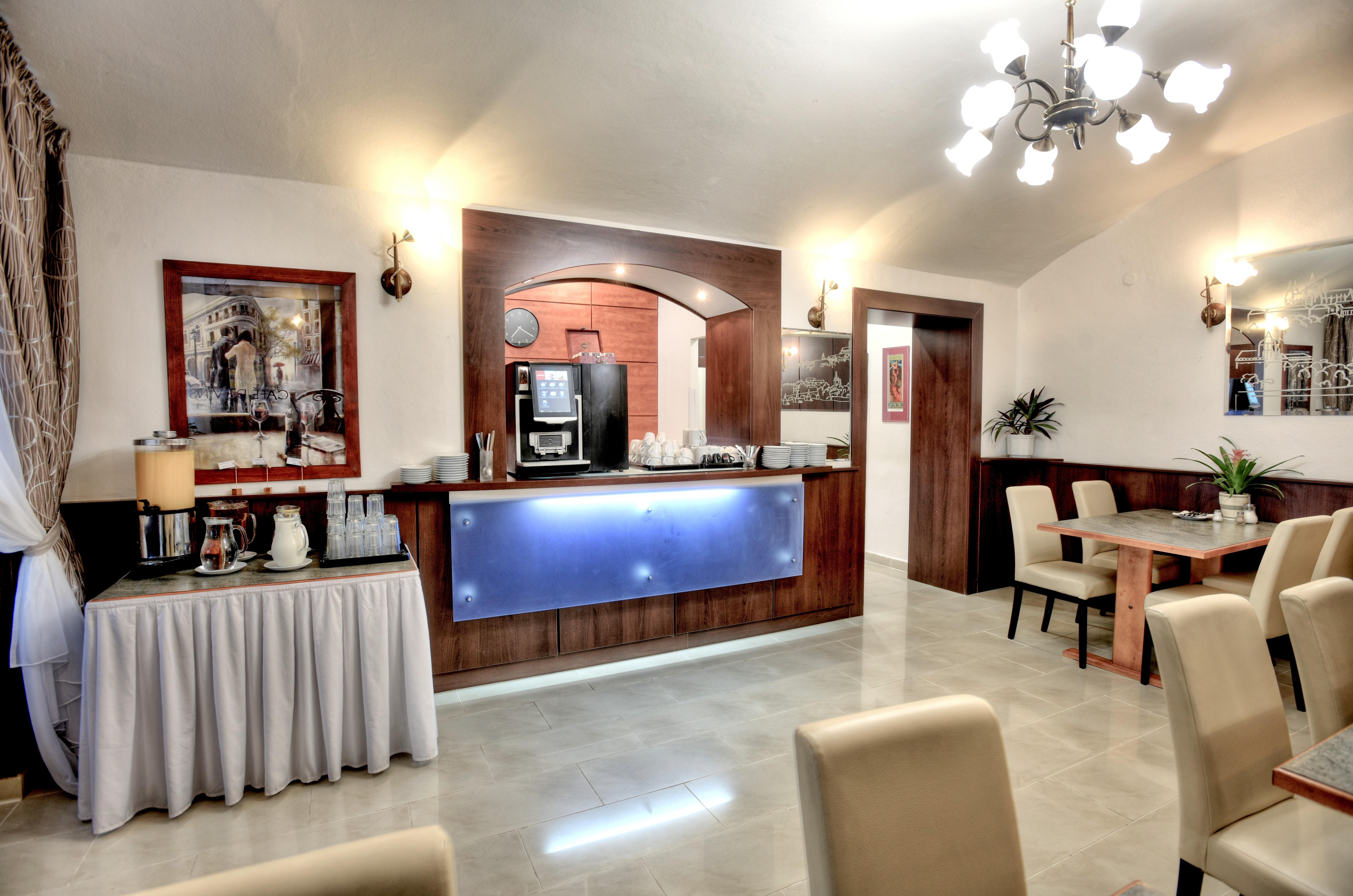 Royal Plaza 3* Prag