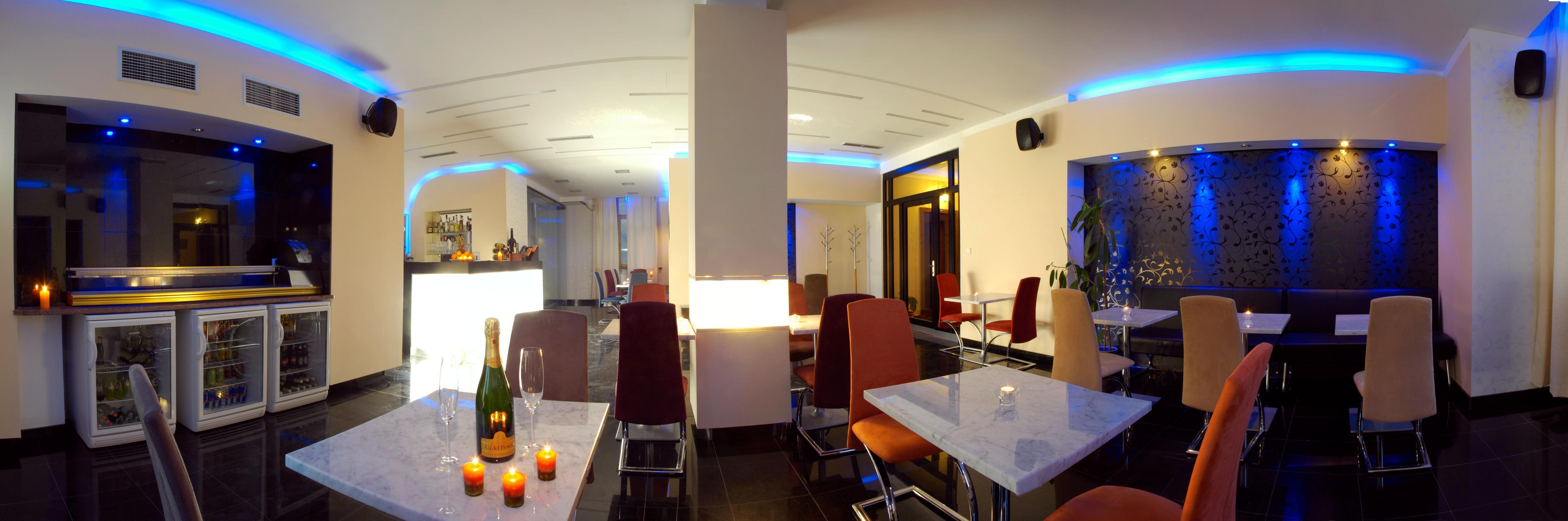 Relax Hotel