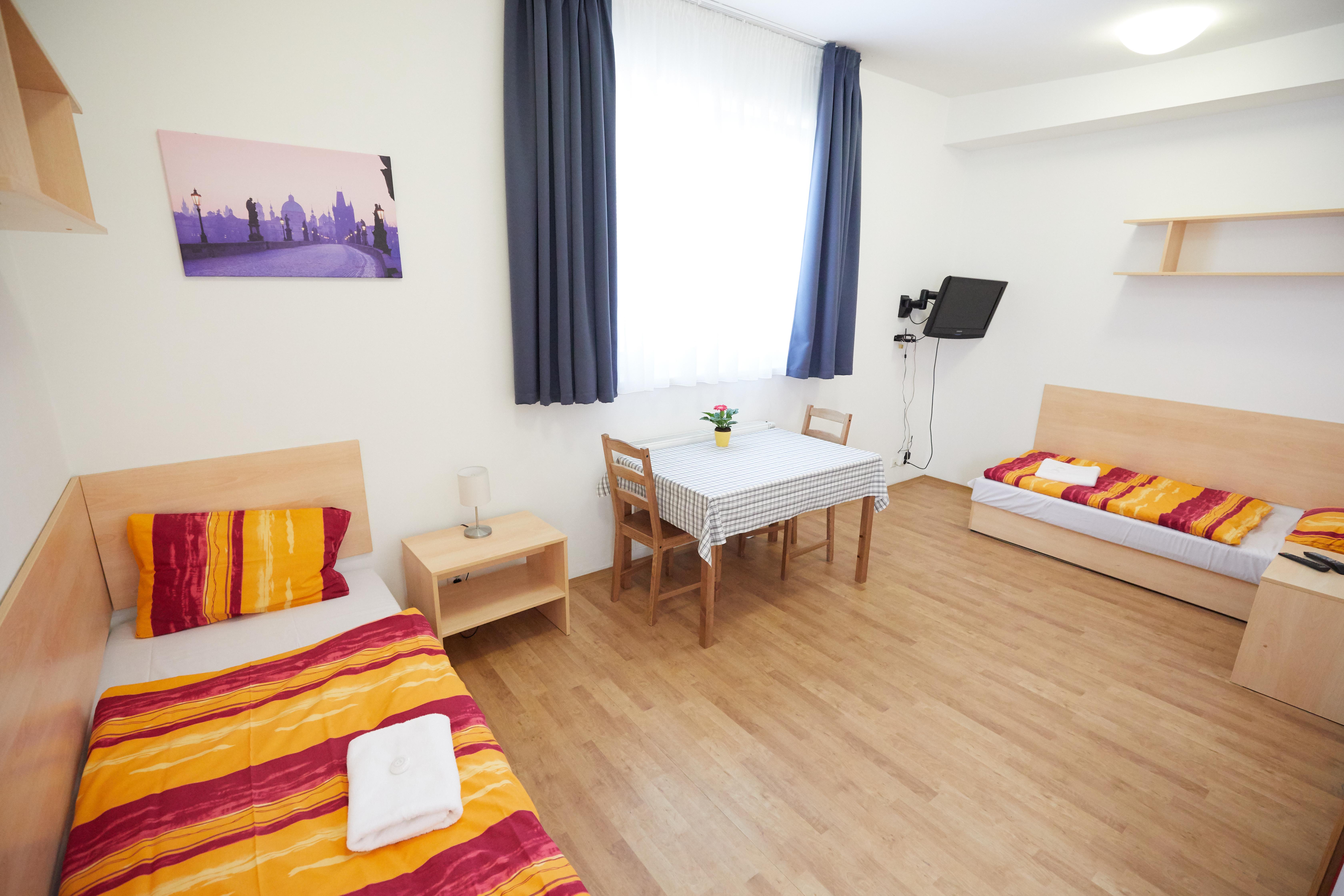 Hotell University Hotel 2*
