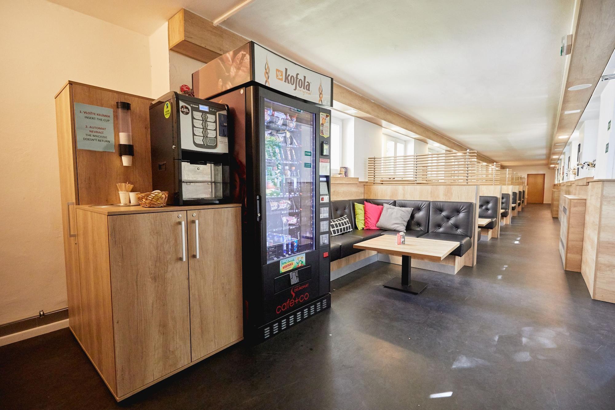 University Hotel Hotell 2*