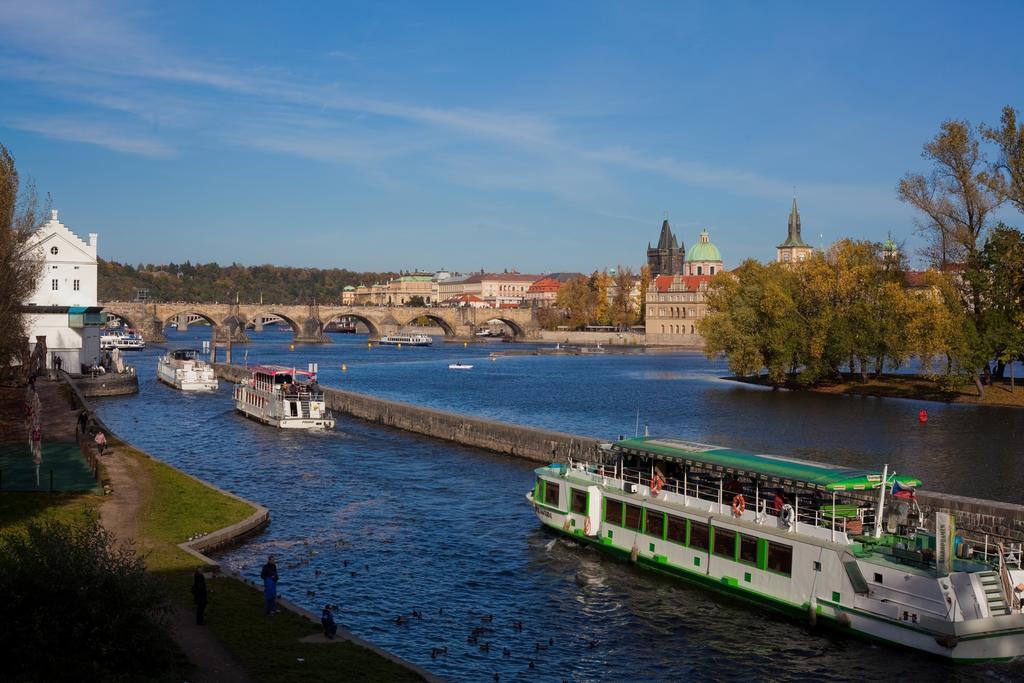 Dusni * Prag