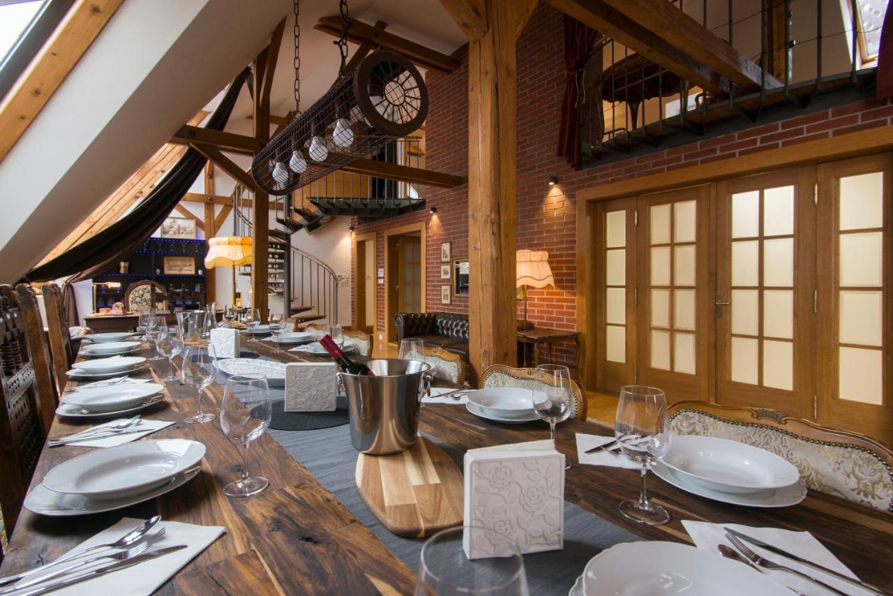 Billionaires Club Loft Sauna Center *