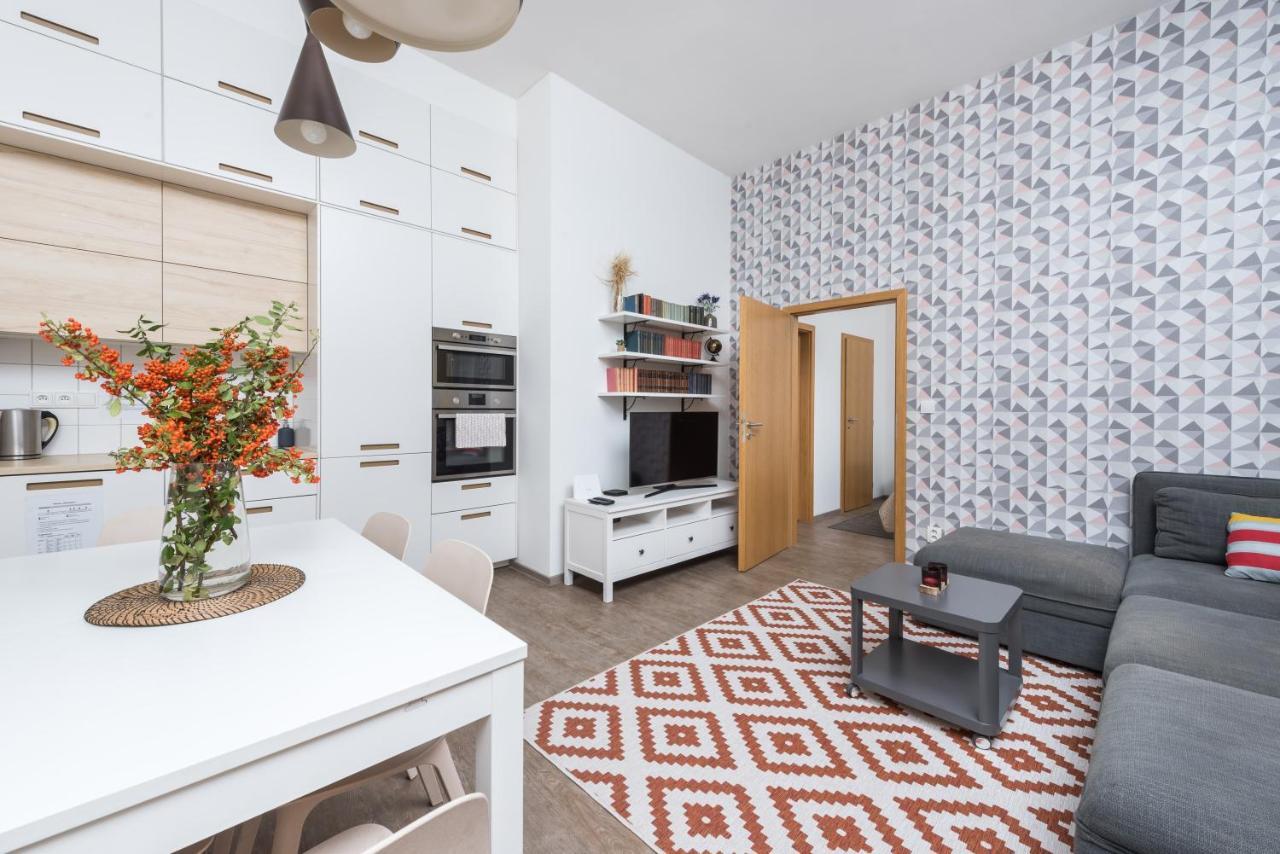 Wonderful Next To The Jerusalem Synagogue Apartment