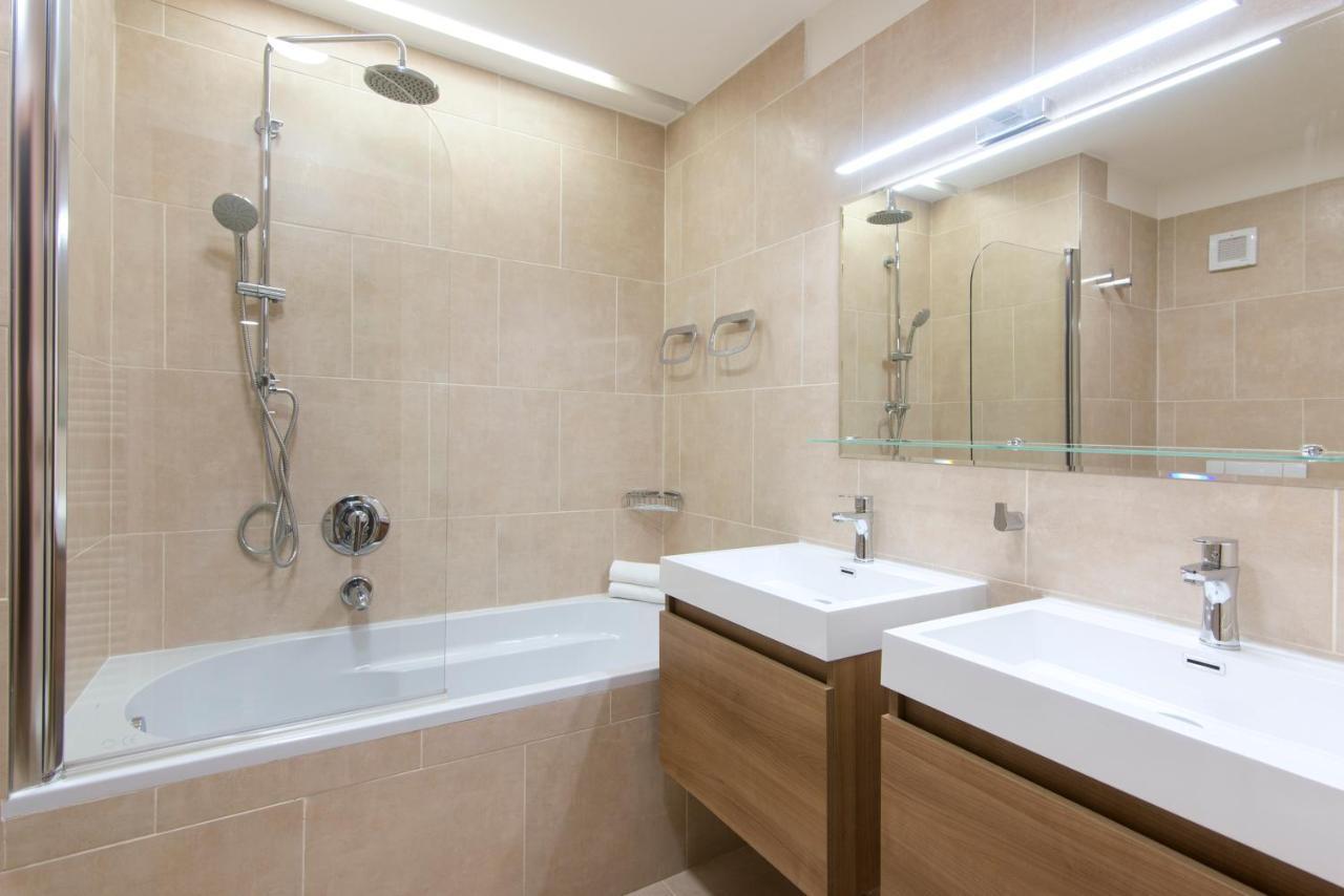 Billionaires Club Loft Sauna Center * Praha