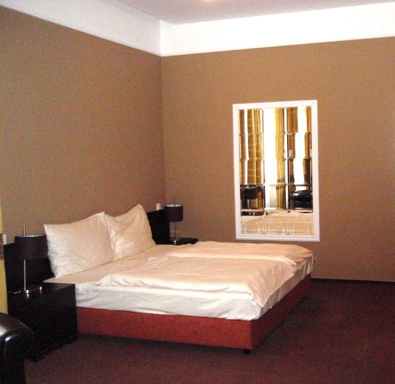 Angel Aparthotel 3*