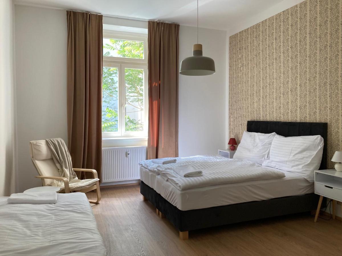 Aparthotel Zizkov Tower 3*