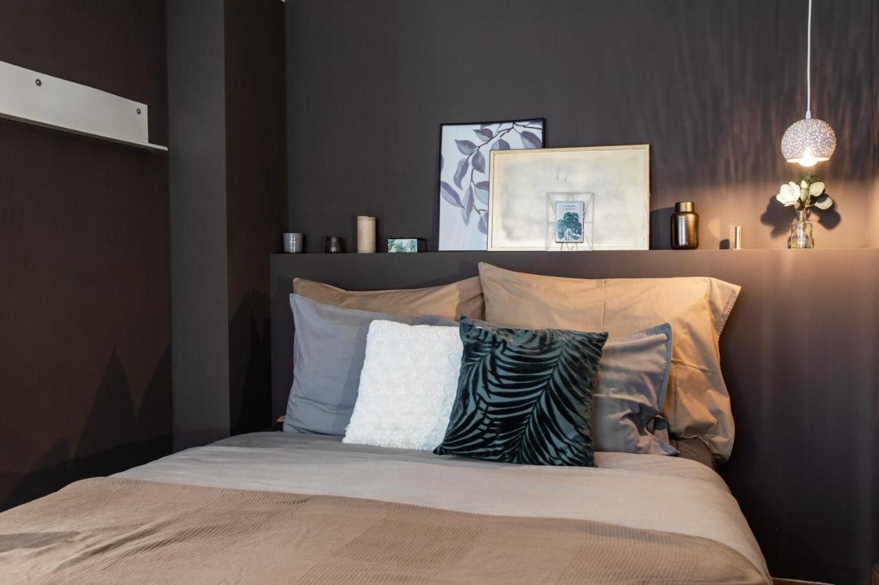 Cozy Modern In Prague's Absolute Center *