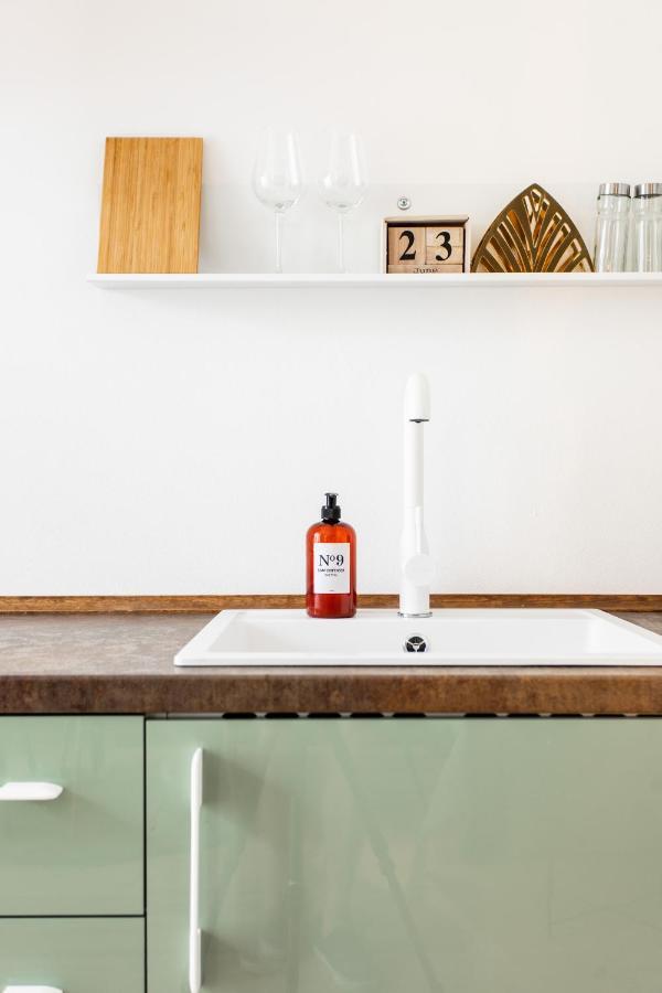 Cozy Modern In Prague's Absolute Center
