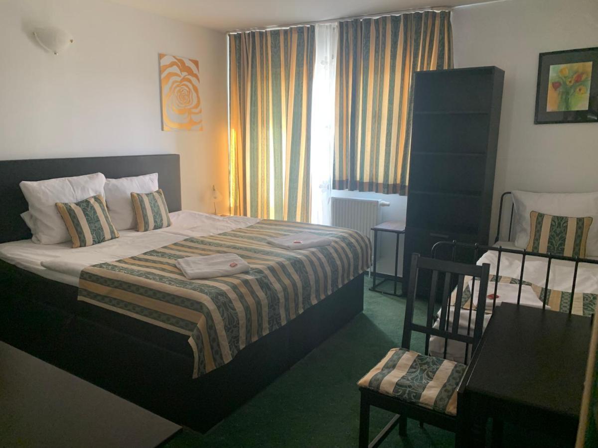 White House 3* Praha