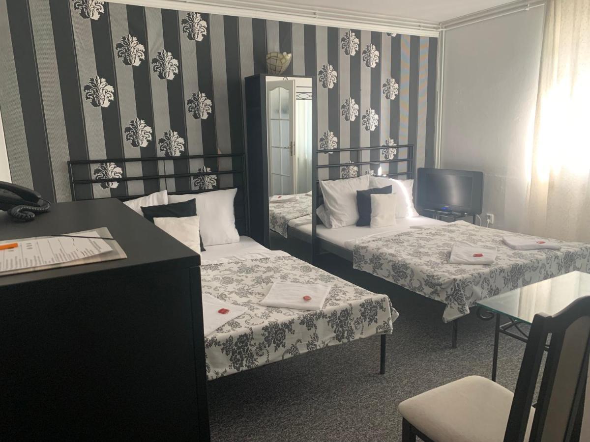 White House 3* Praha