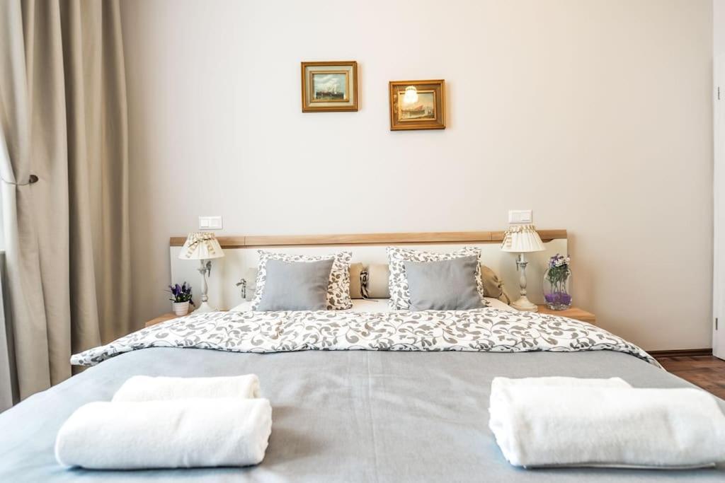 Oli Apartment