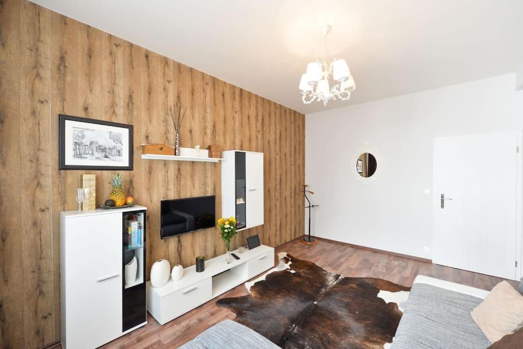Oli Apartment