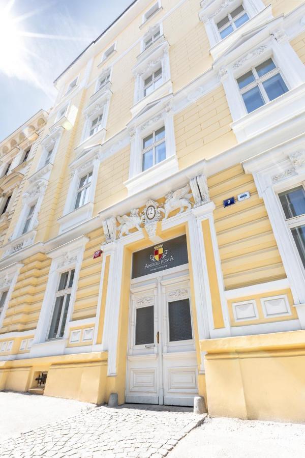 Apartment Turnkey I Angelo Roma Prag