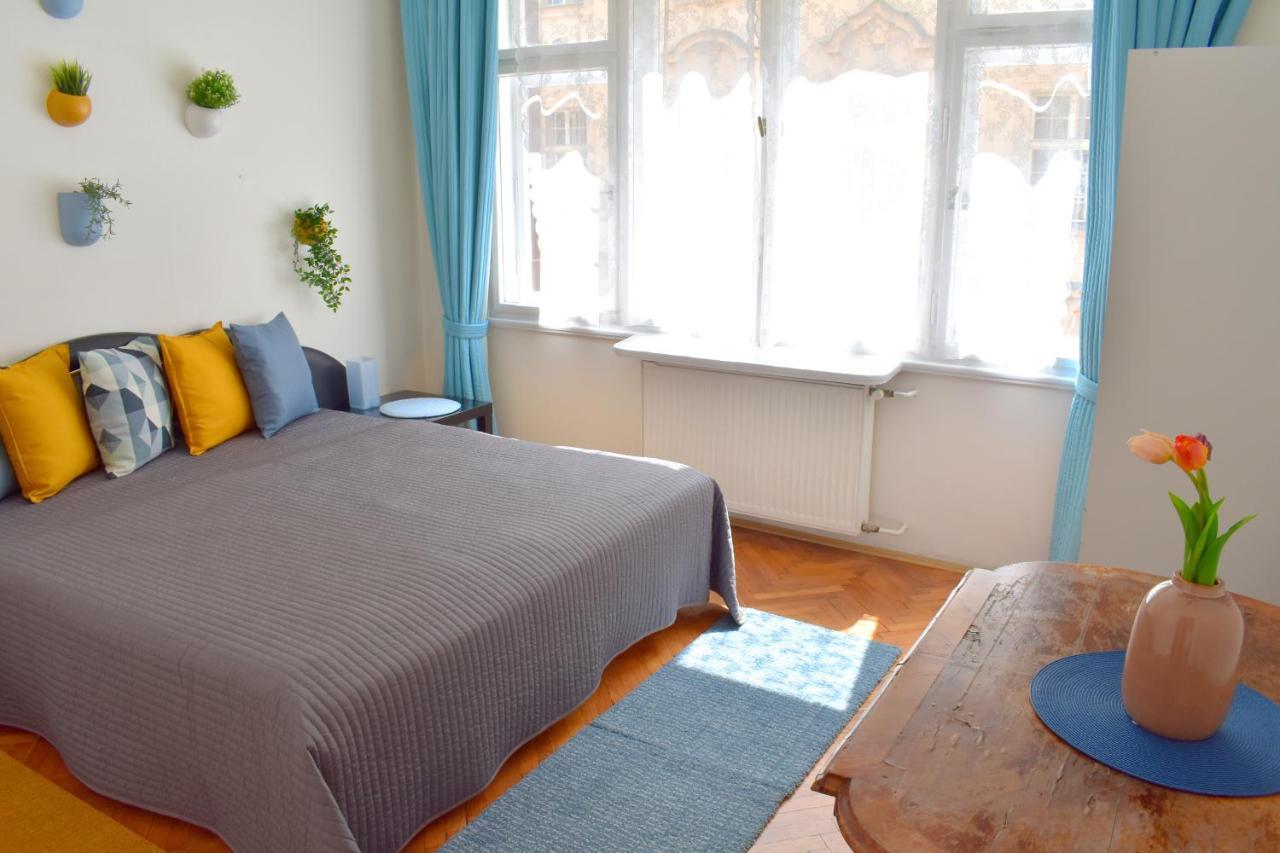 Apartment Old Town Konviktska - Bohemian *